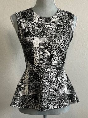Philosophy Black Cream Abstract Peplum Top XS NWT Back Zipper Stretch